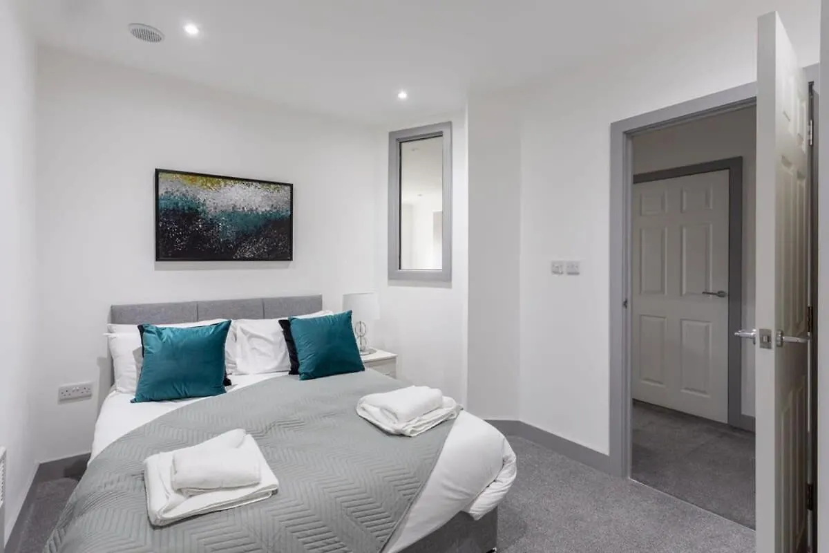 Cosy 1 Bed Apartment In Leeds