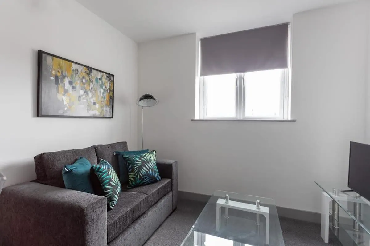 Cosy 1 Bed Apartment In Leeds