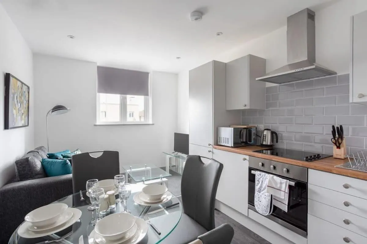 Cosy 1 Bed Apartment In Leeds