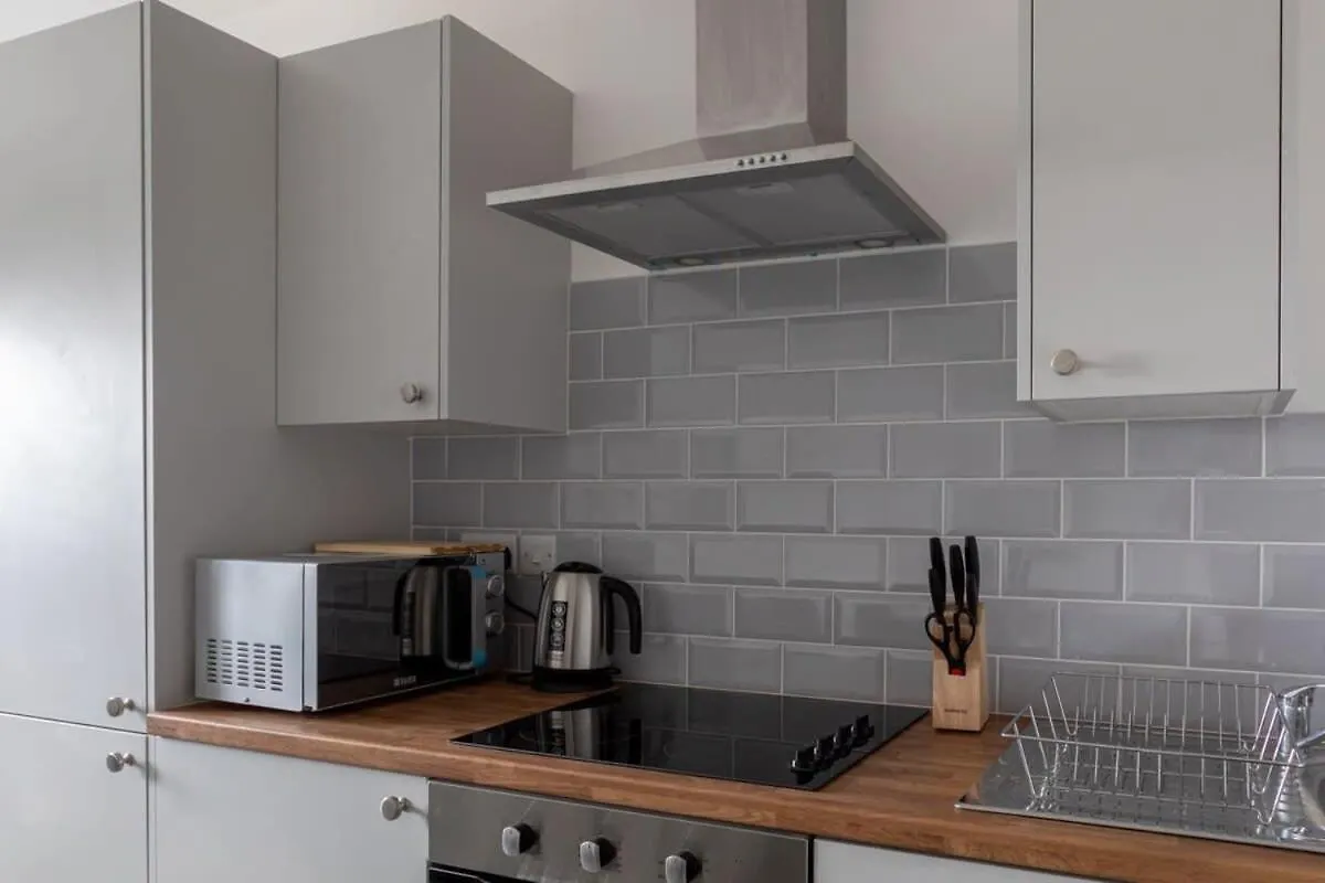Cosy 1 Bed Apartment In Leeds